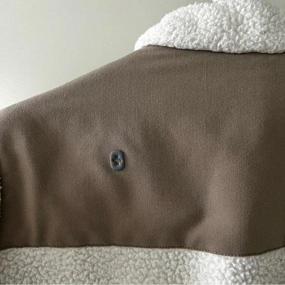 Figs On Shift Sherpa Jacket Cream Fleece Full Zip - Picture 10 of 11